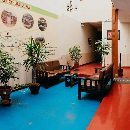 Hostal Pachacuteq Inn