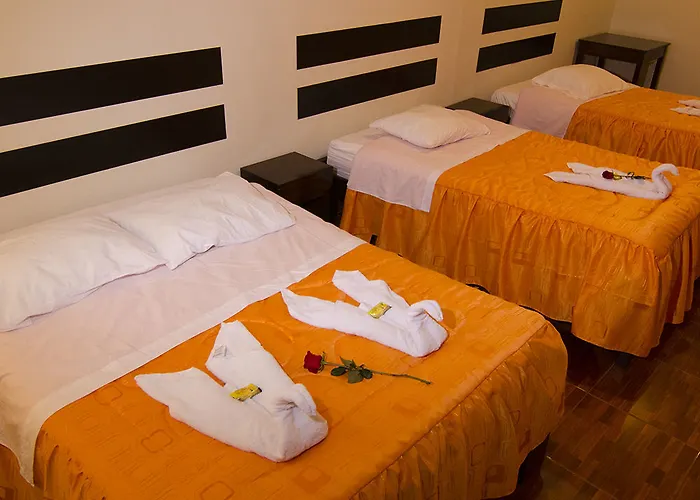 Guest house Pachacuteq 3*