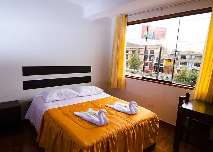 Guest house Pachacuteq 3*